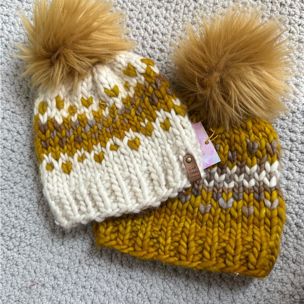 Kids Chunky Knit Pom Pom Beanie - Mustard & Cream